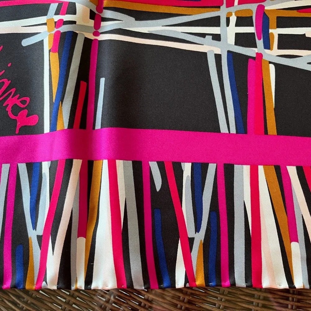 DIANE VON FURSTENBERG DVF LARGE SILK SCARF. BEAUTIFUL MULTICOLOR SCARF - GREAT! - Picture 6 of 10